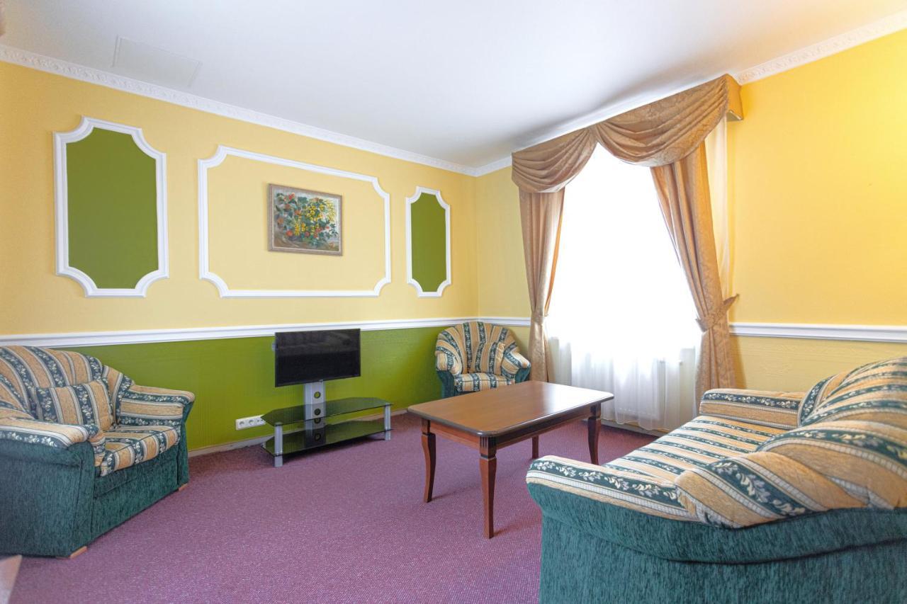 Good Stay Eiropa Hotel Economy Jūrkalne Εξωτερικό φωτογραφία