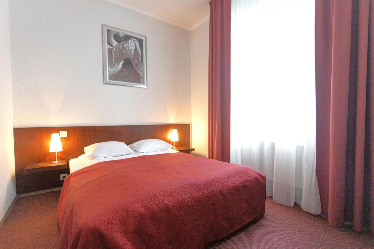 Good Stay Eiropa Hotel Economy Jūrkalne Εξωτερικό φωτογραφία