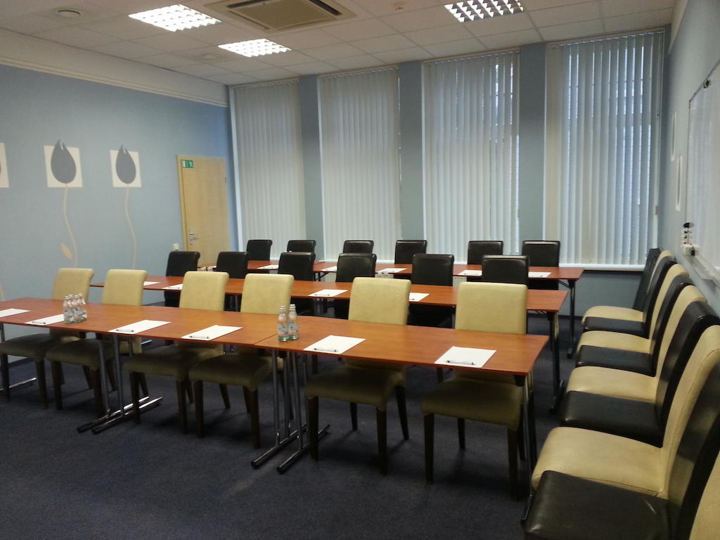 Good Stay Eiropa Hotel Economy Jūrkalne Εξωτερικό φωτογραφία