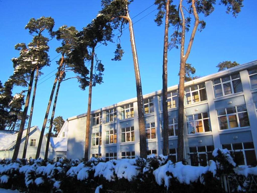 Good Stay Eiropa Hotel Economy Jūrkalne Εξωτερικό φωτογραφία