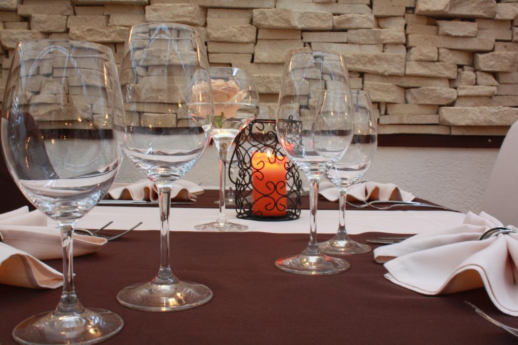 Good Stay Eiropa Hotel Economy Jūrkalne Εξωτερικό φωτογραφία